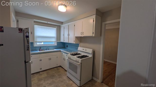770 Meadowdale Street, Ferndale, MI 48220