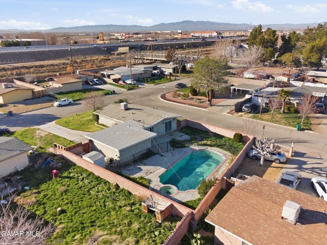 44728 W 21st Street, Lancaster, CA 93536