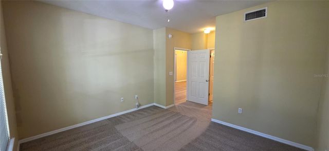 5618 PINNACLE HEIGHTS CIRCLE 211, Tampa, FL 33624