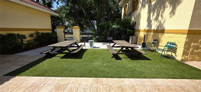 5618 PINNACLE HEIGHTS CIRCLE 211, Tampa, FL 33624