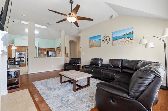 8801 Watersway Drive, Rowlett, TX 75088