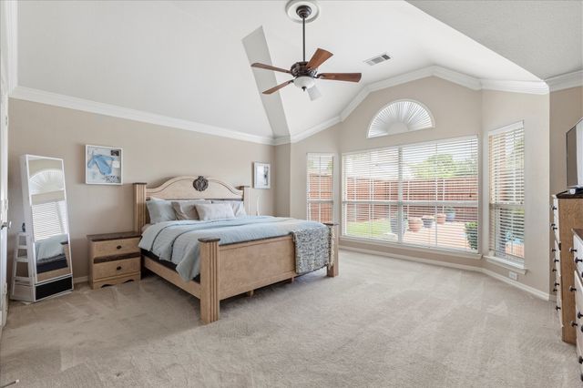 8801 Watersway Drive, Rowlett, TX 75088