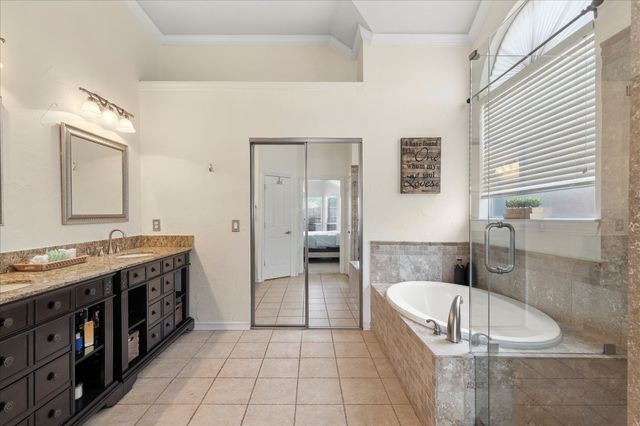 8801 Watersway Drive, Rowlett, TX 75088