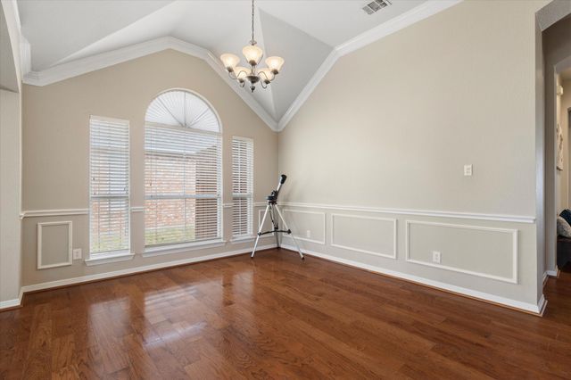 8801 Watersway Drive, Rowlett, TX 75088