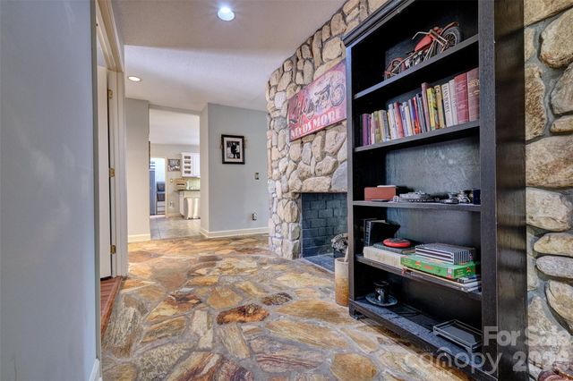 18 Shipmaster Court, Lake Wylie, SC 29710