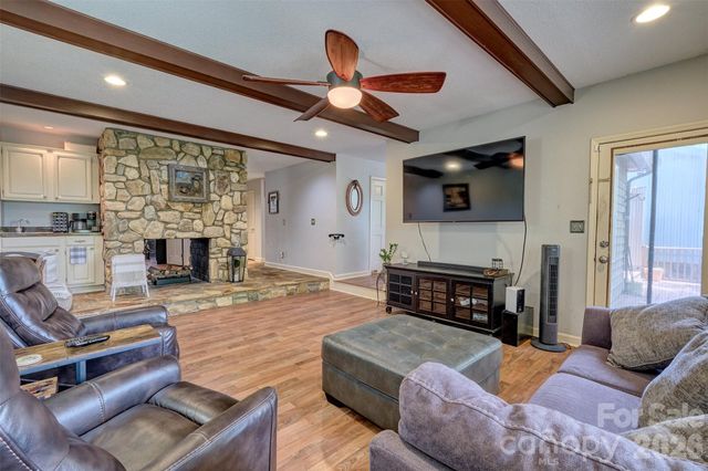 18 Shipmaster Court, Lake Wylie, SC 29710