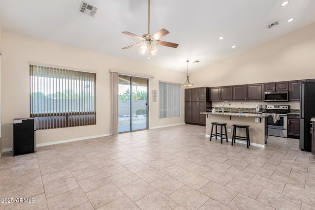 278 E SAGEBRUSH Street, Gilbert, AZ 85296