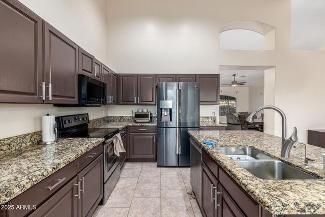 278 E SAGEBRUSH Street, Gilbert, AZ 85296