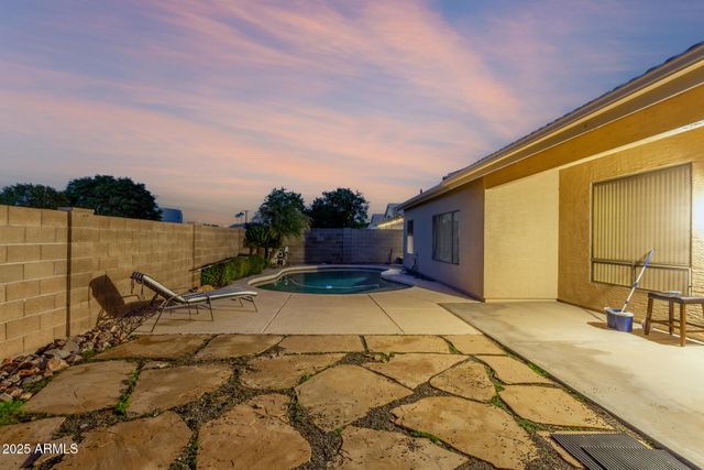 278 E SAGEBRUSH Street, Gilbert, AZ 85296