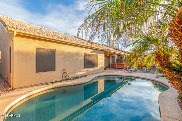 278 E SAGEBRUSH Street, Gilbert, AZ 85296