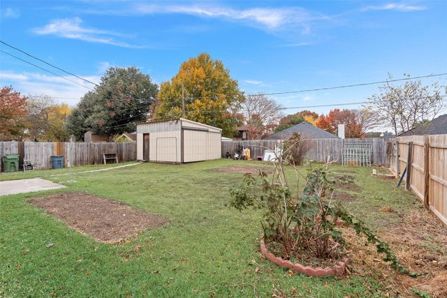 2327 Cromwell Drive, Arlington, TX 76018