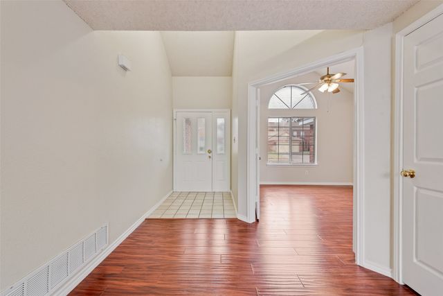 2327 Cromwell Drive, Arlington, TX 76018