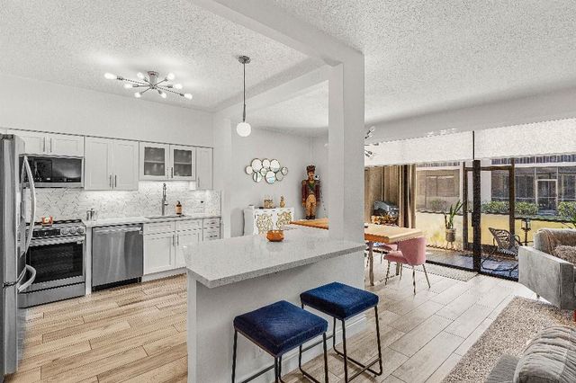 5780 Coach House Circle C, Boca Raton, FL 33486