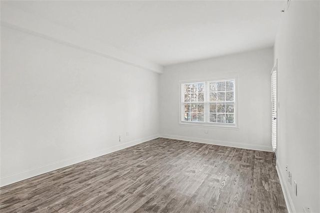 1074 Peachtree Walk NE B322, Atlanta, GA 30309