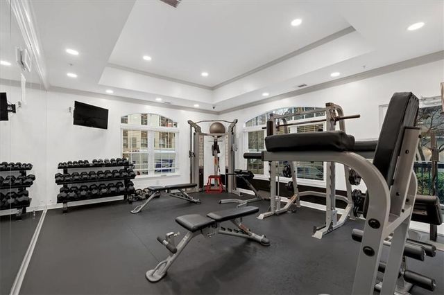 1074 Peachtree Walk NE B322, Atlanta, GA 30309