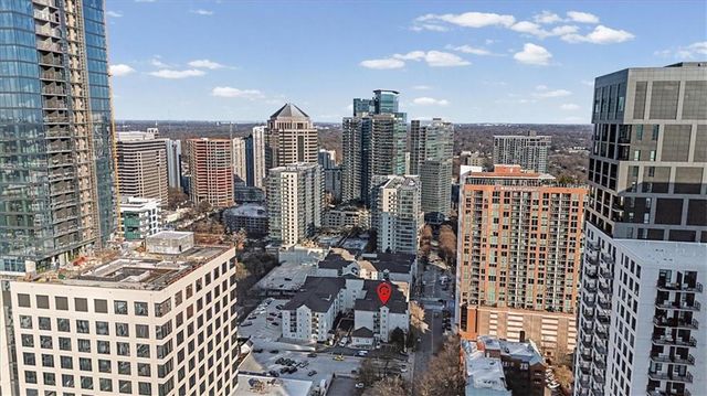 1074 Peachtree Walk NE B322, Atlanta, GA 30309