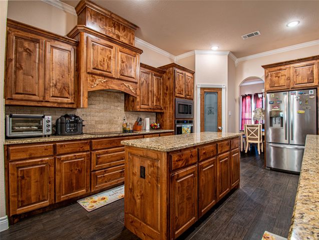 1009 Sky Court, Weatherford, TX 76085