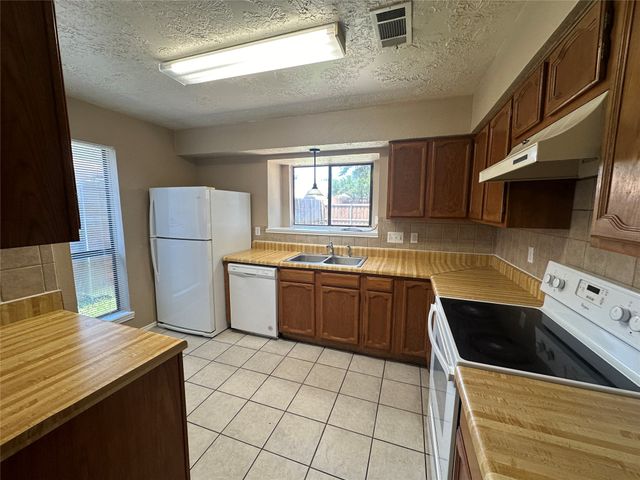 4045 Cavalry Drive, Plano, TX 75023