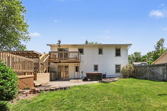 7127 Rockhill Drive, Jenison, MI 49428