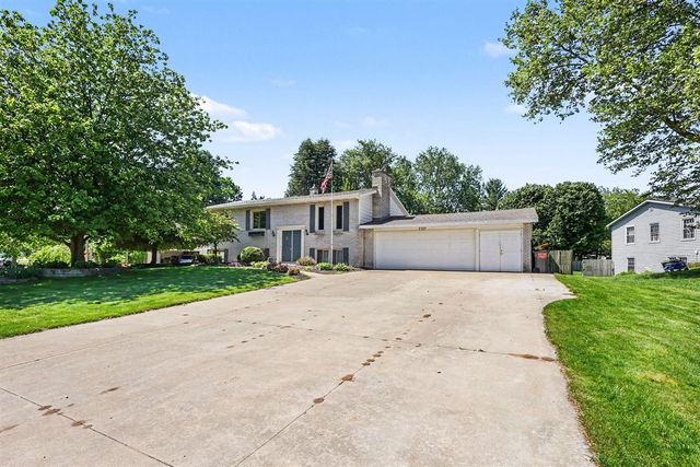 7127 Rockhill Drive, Jenison, MI 49428
