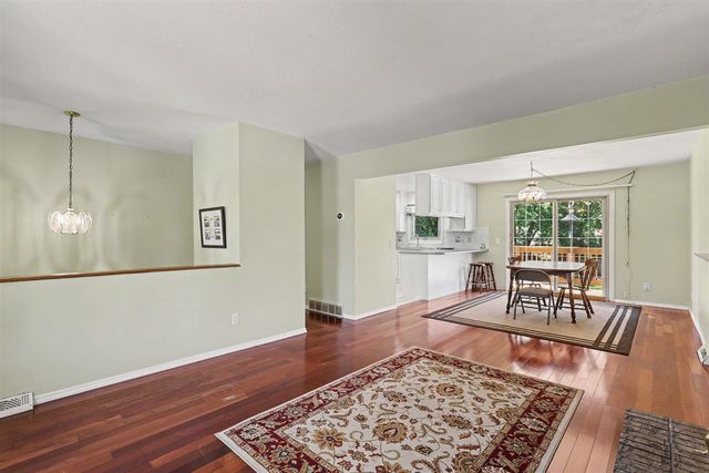 7127 Rockhill Drive, Jenison, MI 49428