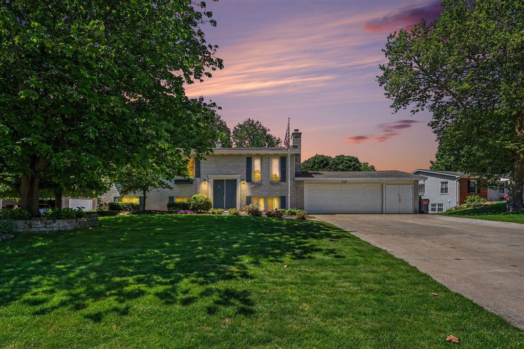 7127 Rockhill Drive, Jenison, MI 49428