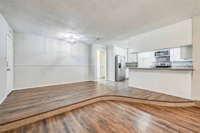 108 S Beverly Street, Crowley, TX 76036