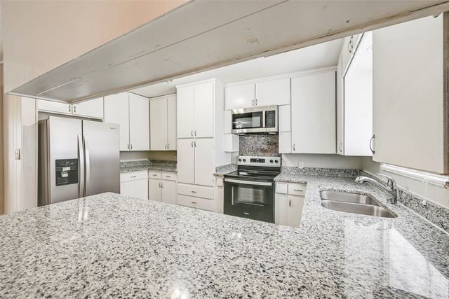 108 S Beverly Street, Crowley, TX 76036