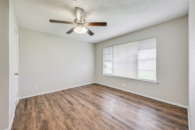 108 S Beverly Street, Crowley, TX 76036