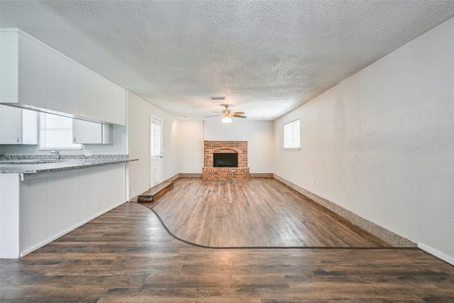 108 S Beverly Street, Crowley, TX 76036