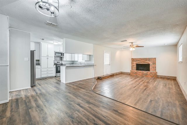 108 S Beverly Street, Crowley, TX 76036