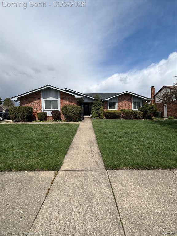 3715 Porter Drive, Sterling Heights, MI 48310