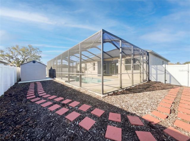 2304 HAMLET CIRCLE, Lakeland, FL 33810