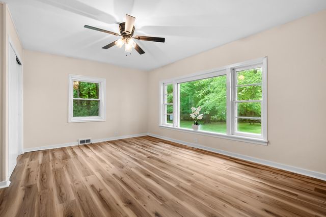 205 Sassafras Street, Coloma Twp, MI 49038