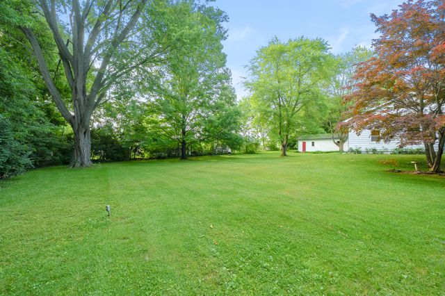 205 Sassafras Street, Coloma Twp, MI 49038