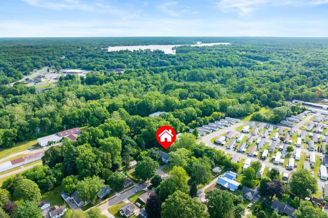205 Sassafras Street, Coloma Twp, MI 49038