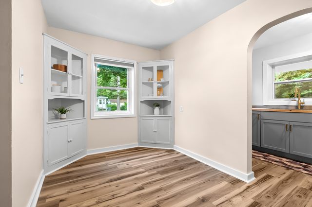 205 Sassafras Street, Coloma Twp, MI 49038