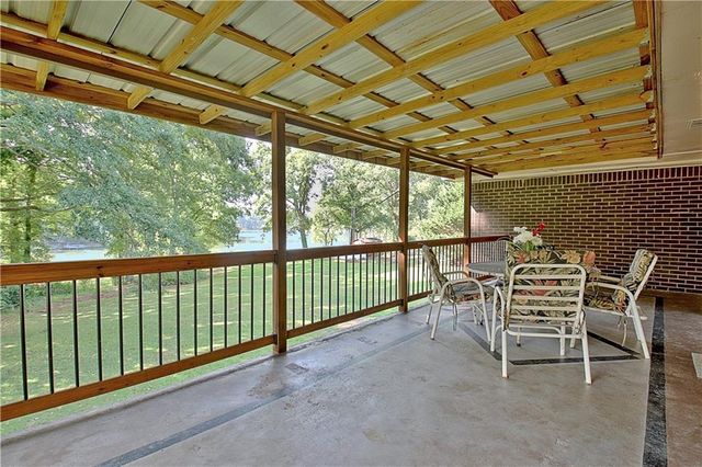 45 North Drive, Hampton, GA 30228