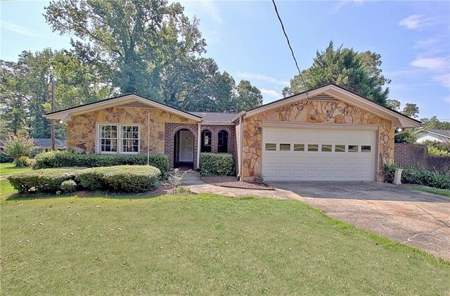 45 North Drive, Hampton, GA 30228