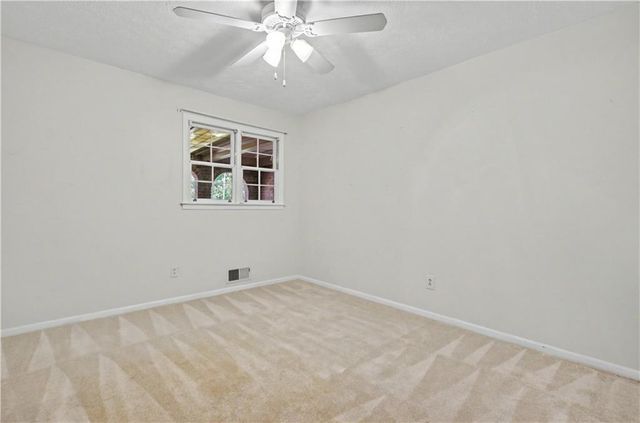 45 North Drive, Hampton, GA 30228