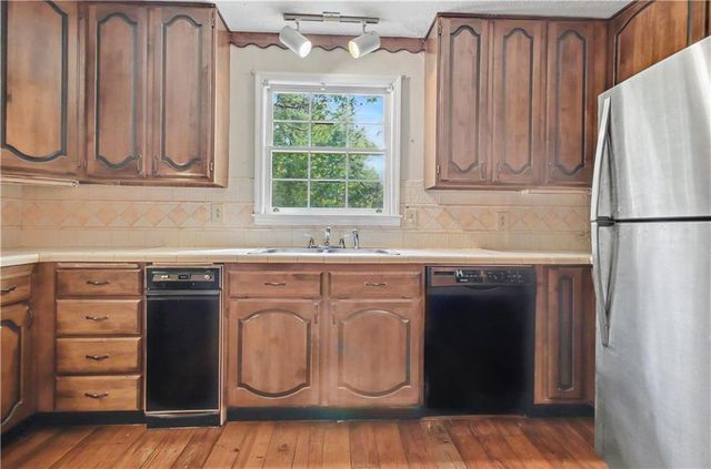 45 North Drive, Hampton, GA 30228