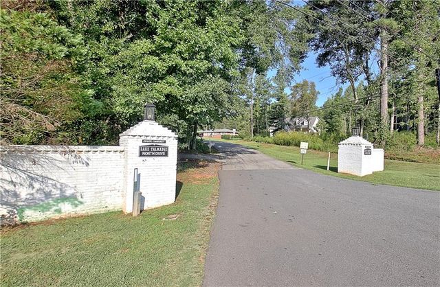 45 North Drive, Hampton, GA 30228