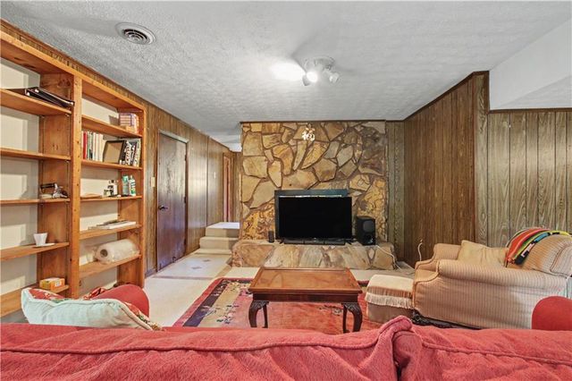 45 North Drive, Hampton, GA 30228