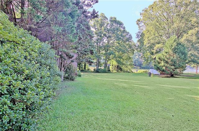 45 North Drive, Hampton, GA 30228