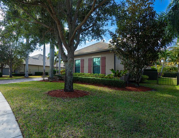 3352 Siena Circle, Wellington, FL 33414