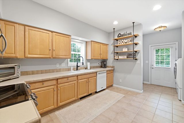 776 Meredith Center Road, Laconia, NH 03246