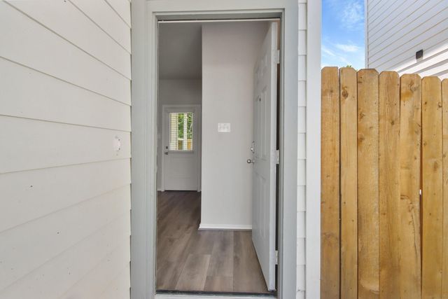 1415 Acorn Meadow Street, Houston, TX 77067