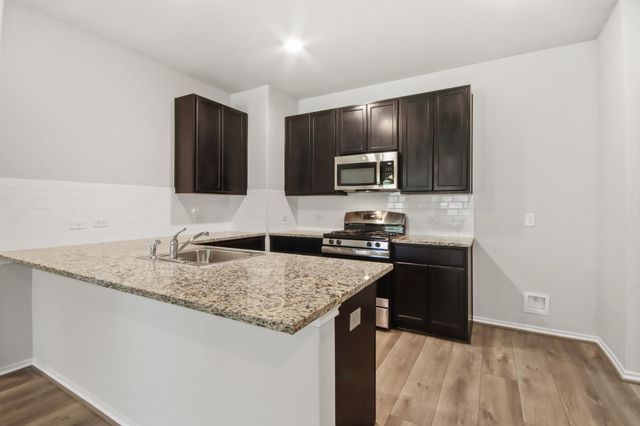 1415 Acorn Meadow Street, Houston, TX 77067