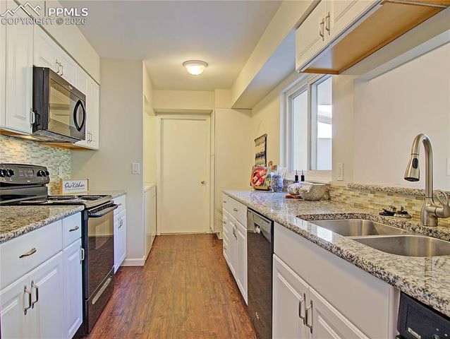 3330 Templeton Gap Road 8, Colorado Springs, CO 80907