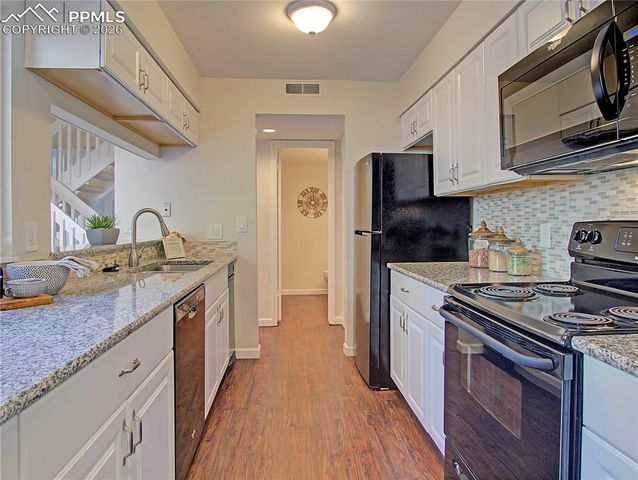 3330 Templeton Gap Road 8, Colorado Springs, CO 80907